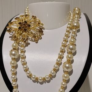 Marciano Gold Tone Faux Pearl Necklace with Flower Pendant New with Tag